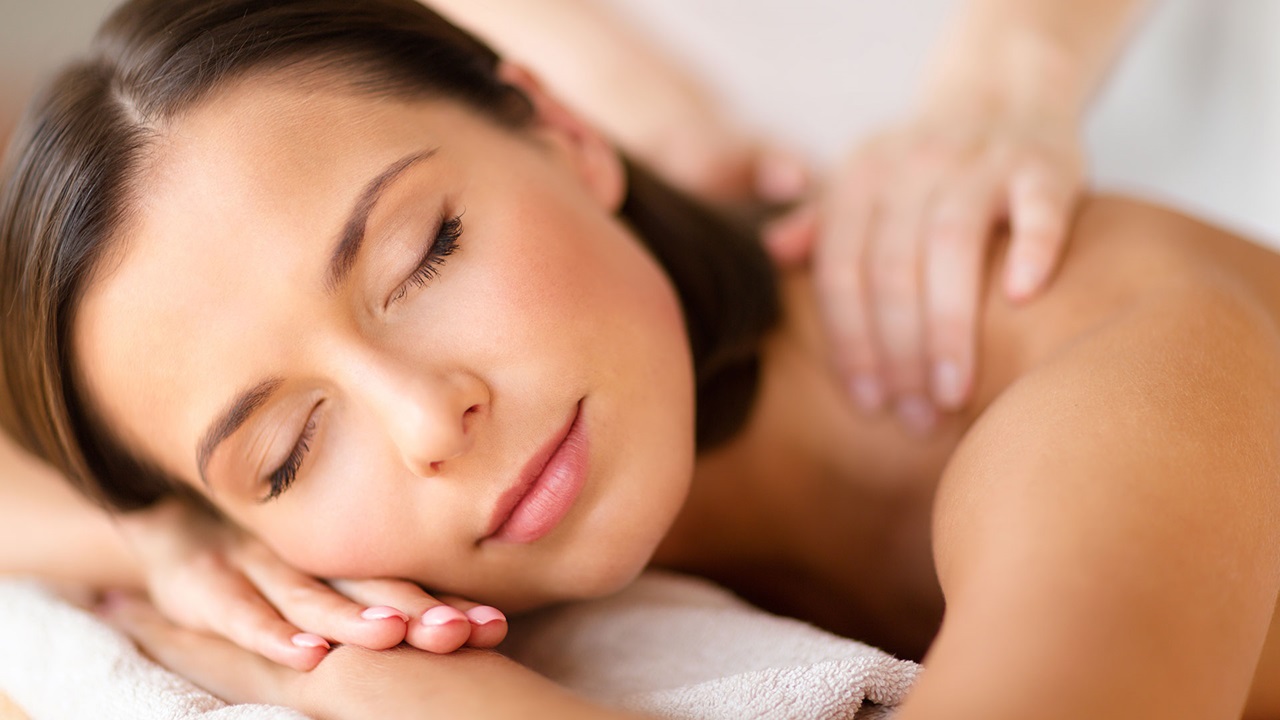 Bernaqua Massage Key Visual